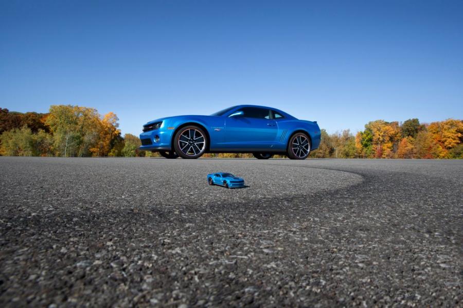  Chevrolet Camaro Hot Wheels Edition 2012 года  (фото 4 из 41)